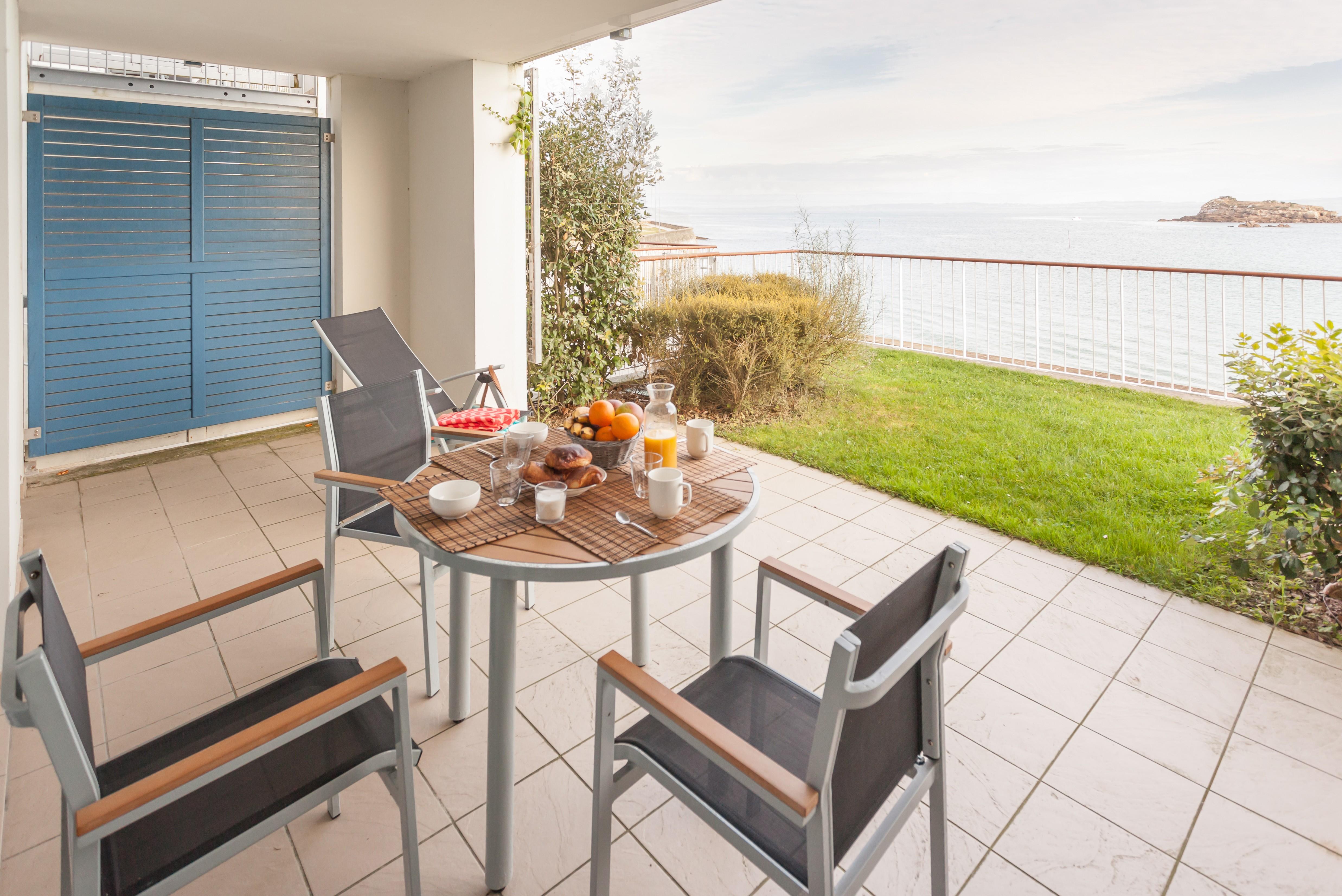 Residence Pierre & Vacances Premium Le Coteau Et La Mer Treboul Bagian luar foto