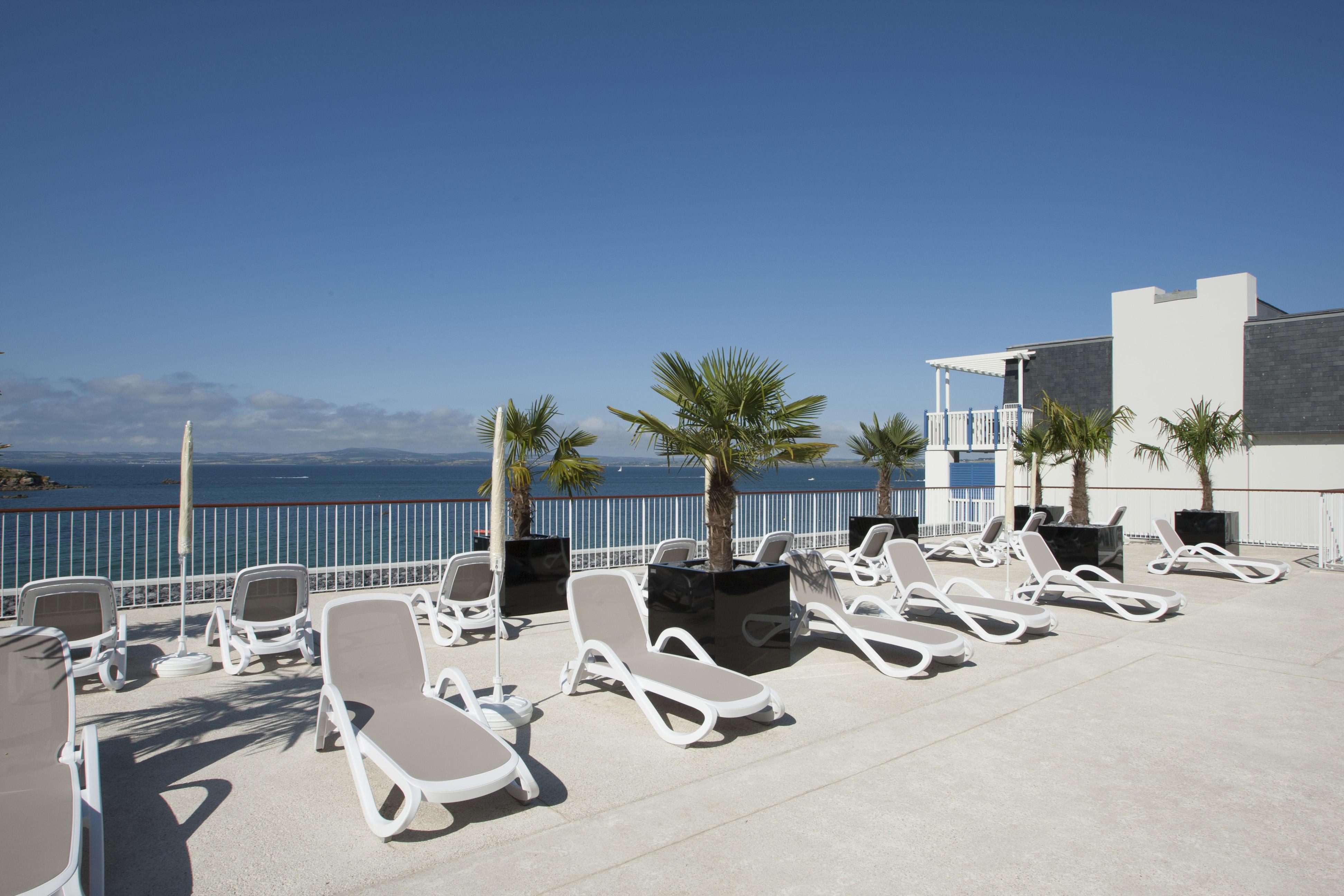 Residence Pierre & Vacances Premium Le Coteau Et La Mer Treboul Bagian luar foto